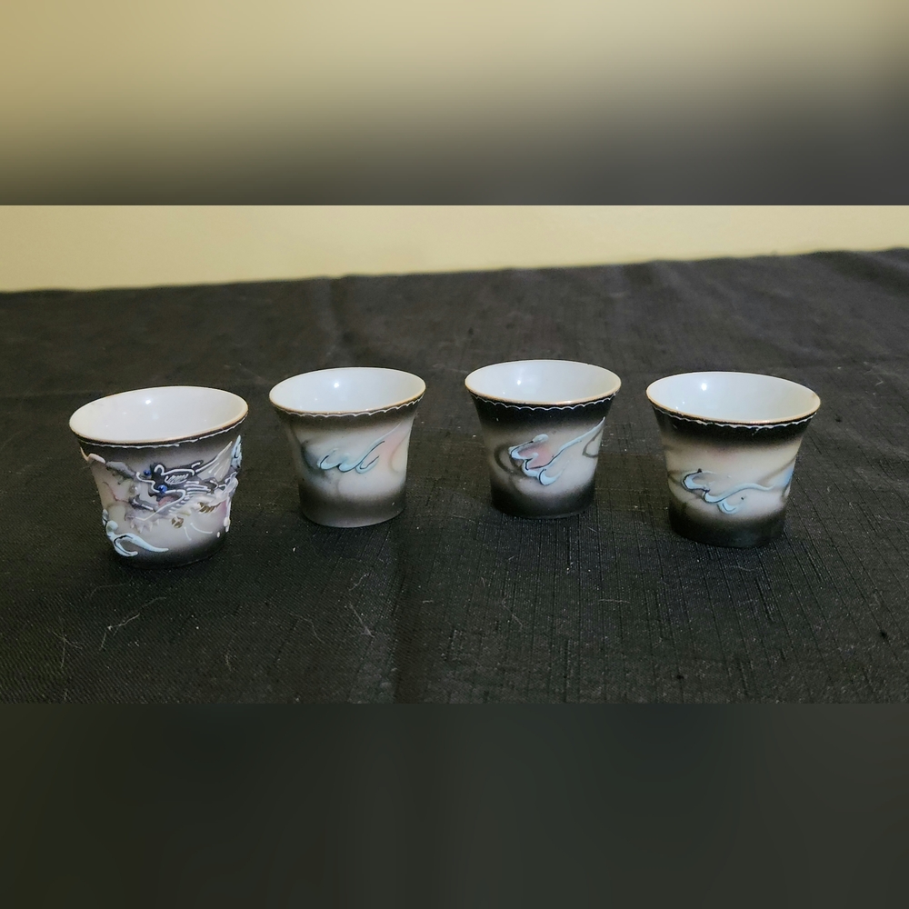 Dragon Ware Saki Set